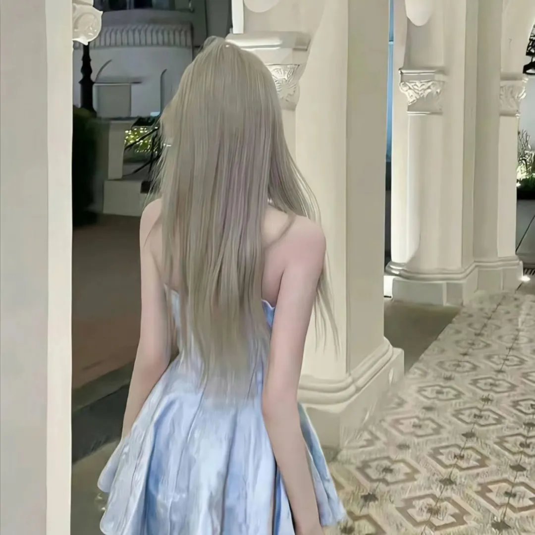 白小姐人生开挂了